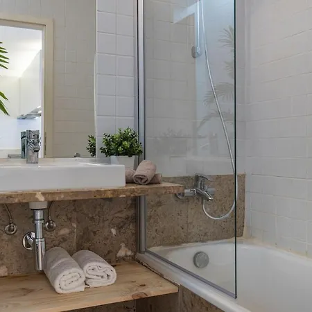 Apartment East Lissabon